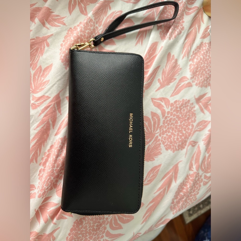 michael kors wallet and purse set